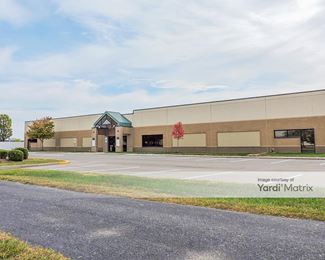 Photo 2 of Ultra Self Storage - 400 Fountain Lakes Blvd, St. Charles, MO