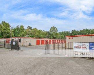 Photo 3 of Storage Rentals of America - 2401 South Street, Nacogdoches, TX