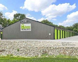 Photo 2 of Jones Storage - 93 Franklin Street, Center Point, IA