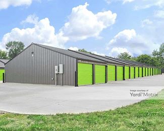 Photo 3 of Jones Storage - 93 Franklin Street, Center Point, IA