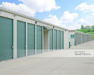 Photo 2 of iStorage - 103 Village Drive, Tiffin, IA