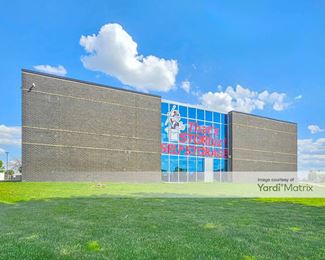 Photo 3 of That-s STORbiz! - 1425 NE 60th Street, Cedar Rapids, IA