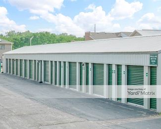 Photo 4 of iStorage - 405 2nd Street, Coralville, IA
