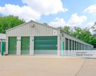 Photo 5 of iStorage - 405 2nd Street, Coralville, IA