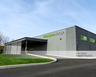 Photo 3 of Extra Space Storage - 14 Dairyland Square, Red Lion, PA