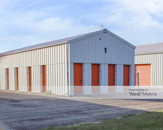 Photo 1 of Mini-Max Storage - 212 North Cummings Lane, Washington, IL