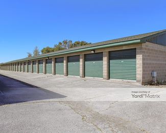 Photo 4 of Fon Du Lac Mini Storage - 333 Carver Lane, East Peoria, IL