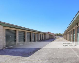 Photo 5 of Fon Du Lac Mini Storage - 333 Carver Lane, East Peoria, IL