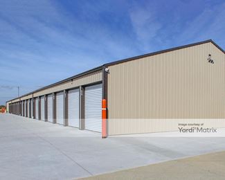 Photo 2 of AAA Storage - 1700 West Cruger Road, Washington, IL