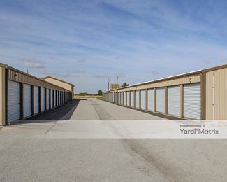 Photo 4 of AAA Storage - 1700 West Cruger Road, Washington, IL