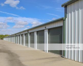 Photo 1 of Mackinaw Mini Storage - 710 King Drive, Mackinaw, IL