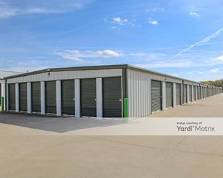 Photo 6 of Mackinaw Mini Storage - 710 King Drive, Mackinaw, IL