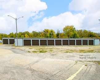 Photo 2 of Storage Rentals of America - 10624 North Galena Road, Mossville, IL