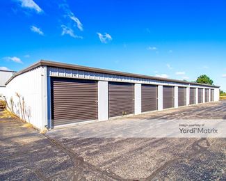 Photo 2 of DJ Storage - 1312 9th Street, Lacon, IL