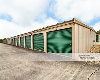Photo 2 of Cedar Street Mini Storage - 200 Commercial Drive, East Peoria, IL