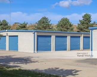 Photo 1 of Extra Space Storage - 1039 West Jefferson Street, Morton, IL