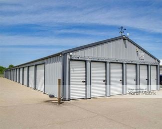 Photo 1 of Owl Storage - 116 South Shady Lane, Macomb, IL