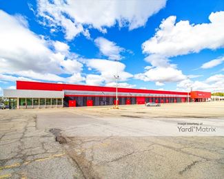 Photo 2 of CubeSmart Self Storage - 901 West Lake Avenue, Peoria, IL