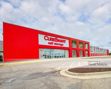 Storage Units for Rent available at 2323 West Pioneer Pkwy, Peoria, IL 61615