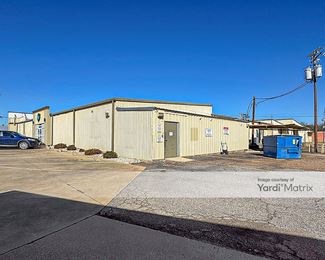 Photo 3 of Right Move Storage - 1610 US-259 Business, Kilgore, TX