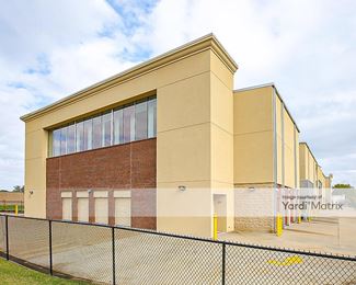Photo 4 of CubeSmart Self Storage - 1700 Brookwood Drive, Little Rock, AR