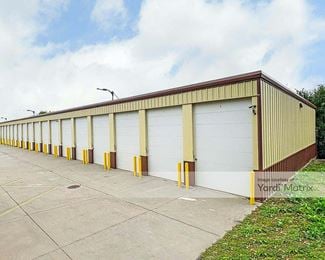 Photo 3 of StorageMart - 6556 North 90th Plaza, Omaha, NE