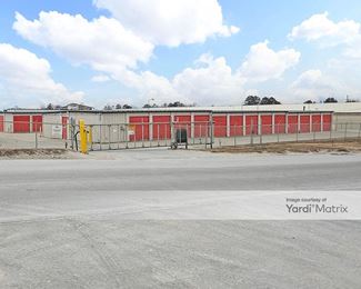 Photo 2 of StorageMart - 9740 South 147th Street, Omaha, NE