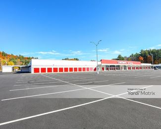 Photo 3 of CubeSmart Self Storage - 1271 Hooksett Road, Hooksett, NH