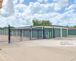 Photo 2 of Storage Master - 5330 Airline Drive, Bossier City, LA