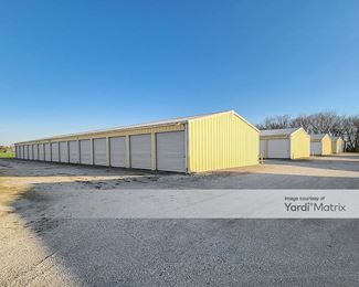 Photo 4 of Momence Storage - 2076 North State Route 1 17, Momence, IL
