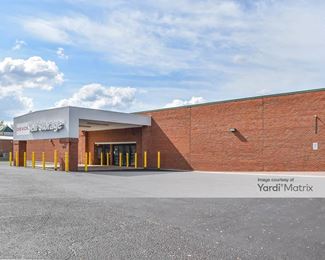 Photo 3 of Devon Self-Storage - 6855 Vaughn Road, Montgomery, AL