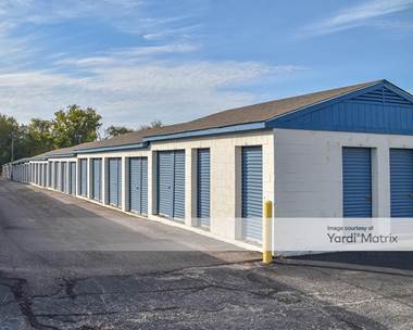 Storage Units for Rent available at 1118 East South Blvd, Montgomery, AL 36116