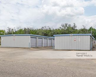 Photo 3 of Selma Self Storage - 1112 Singleton Drive, Selma, AL