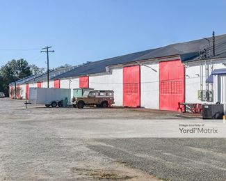 Photo 2 of Maxwell Storage - 1951 Bell Street, Montgomery, AL