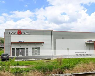 Photo 2 of Store Space Self Storage - 200 South Sumner Street, York, PA