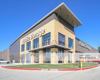 Photo 1 of Public Storage - 2211 North Travis Street, Sherman, TX