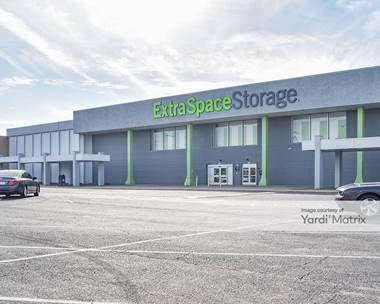 Storage Units for Rent available at 2270 East South Blvd, Montgomery, AL 36116