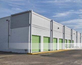 Photo 1 of Extra Space Storage - 854 West South Blvd, Montgomery, AL