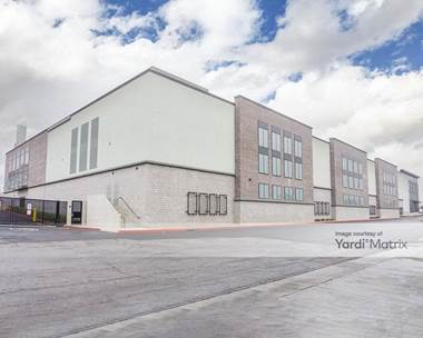 Storage Units for Rent available at 3177 California Avenue, Signal Hill, CA 90755