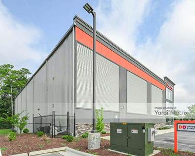 Storage Units for Rent available at 9560 Cliffdale Road, Fayetteville, NC 28304