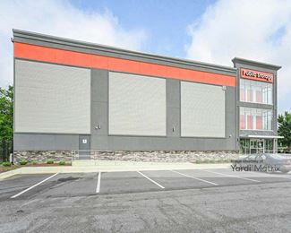 Photo 5 of Public Storage - 9560 Cliffdale Road, Fayetteville, NC