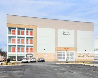 Photo 4 of Public Storage - 5251 North Kedzie Avenue, Chicago, IL