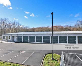 Photo 2 of Oxford Self Storage - 2 Pheasant Run Road, Oxford, CT