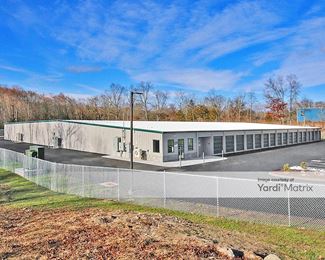 Photo 3 of Oxford Self Storage - 2 Pheasant Run Road, Oxford, CT
