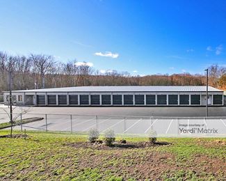 Photo 5 of Oxford Self Storage - 2 Pheasant Run Road, Oxford, CT