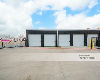 Photo 4 of Extra Space Storage - 12910 Garrett Road, Houston, TX