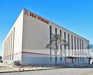 Photo 3 of Devon Self Storage - 2010 Avenue R, Lubbock, TX