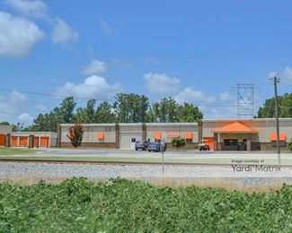 Photo 4 of Adding Space Storage - 100 Highway 280, Kellyton, AL