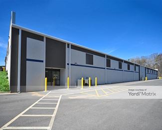 Photo 4 of Sunbird Storage - 4094 Battleground Avenue, Greensboro, NC