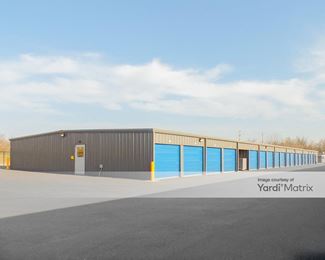 Photo 3 of Como West Self-Storage - 7200 West Henderson Road, Columbia, MO
